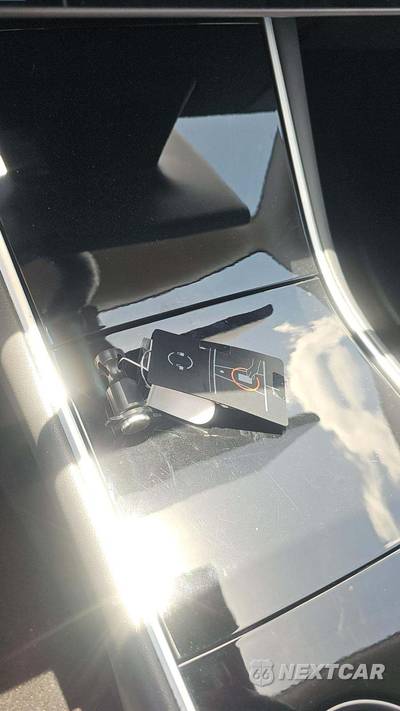 2021 Tesla Model Y Long Range - zdjęcie 18 z 29 - miniatura