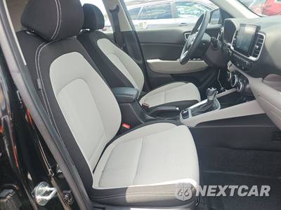 2024 Hyundai Venue SEL - zdjęcie 8 z 23 - miniatura