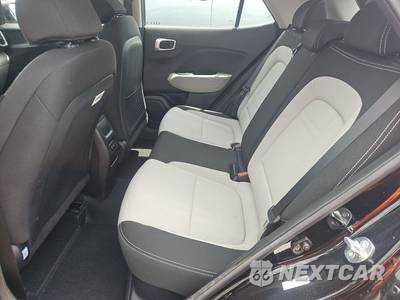 2024 Hyundai Venue SEL - zdjęcie 13 z 23 - miniatura