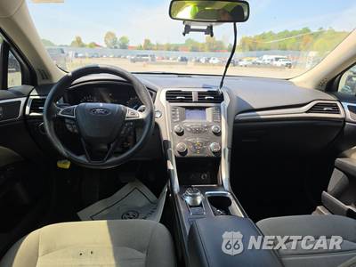 2020 Ford Fusion S - zdjęcie 11 z 30 - miniatura