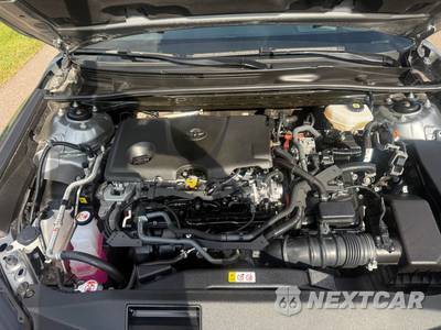 2025 Toyota Camry XSE - zdjęcie 17 z 37 - miniatura