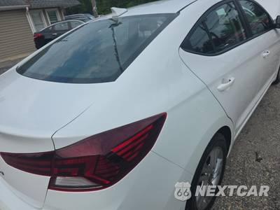 2020 Hyundai Elantra SEL Sedan - zdjęcie 20 z 24 - miniatura