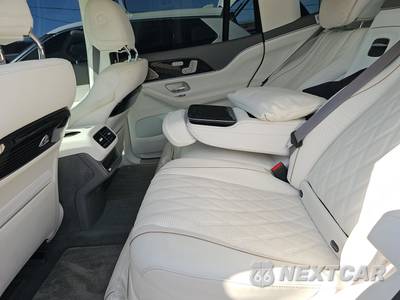 2024 Mercedes-Benz Maybach GLS 600 4MATIC - zdjęcie 13 z 39 - miniatura