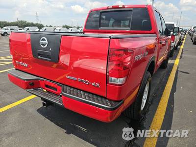 2012 Nissan TITAN PRO-4X Crew Cab Short Bed - zdjęcie 4 z 23 - miniatura