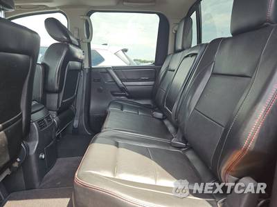2012 Nissan TITAN PRO-4X Crew Cab Short Bed - zdjęcie 13 z 23 - miniatura