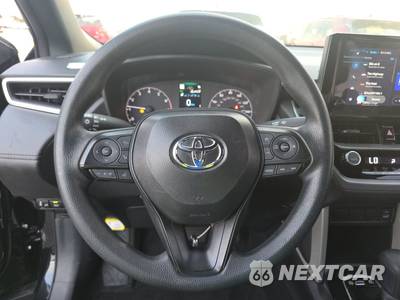 2025 Toyota Corolla Cross Hybrid S - zdjęcie 10 z 27 - miniatura