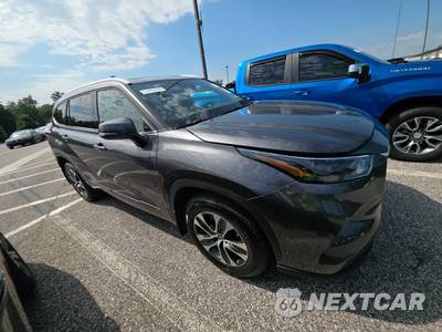 2022 Toyota Highlander XLE - zdjęcie 3 z 19 - miniatura