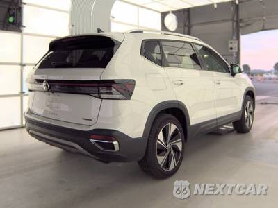 2025 Volkswagen Taos SE - zdjęcie 4 z 32 - miniatura