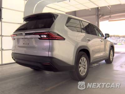 2025 Toyota Grand Highlander XLE - zdjęcie 4 z 37 - miniatura