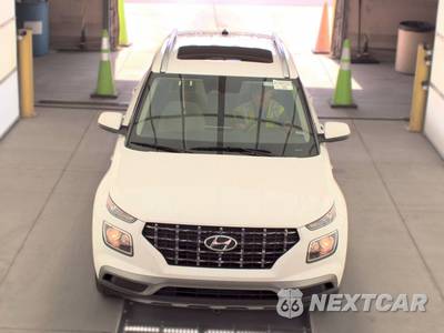 2025 Hyundai Venue SEL - zdjęcie 2 z 26 - miniatura