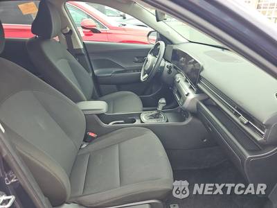 2025 Hyundai Kona SEL - zdjęcie 8 z 26 - miniatura