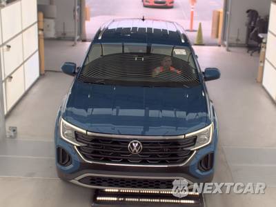 2025 Volkswagen Atlas Cross Sport 2.0T SE w/Technology - zdjęcie 2 z 23 - miniatura