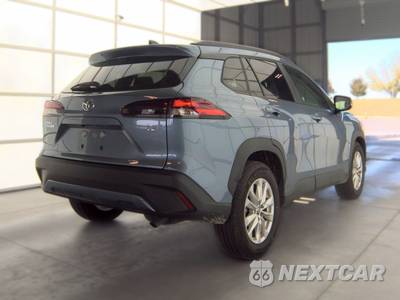 2026 Toyota Corolla Cross LE - zdjęcie 4 z 23 - miniatura