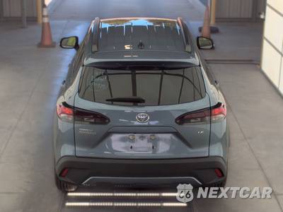 2026 Toyota Corolla Cross LE - zdjęcie 5 z 23 - miniatura