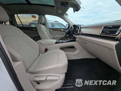2025 Volkswagen Atlas 2.0T SE w/Technology - zdjęcie 8 z 24 - miniatura