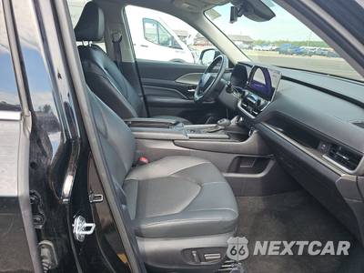 2025 Toyota Grand Highlander XLE - zdjęcie 8 z 28 - miniatura
