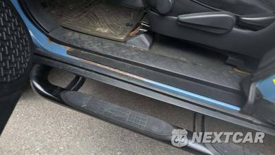2014 Toyota FJ Cruiser w/Rear Doors - zdjęcie 21 z 22 - miniatura