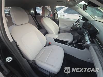 2025 Hyundai Kona SEL - zdjęcie 8 z 23 - miniatura