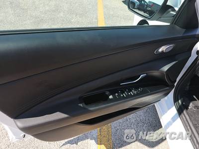 2025 Hyundai Elantra SEL Convenience - zdjęcie 9 z 19 - miniatura