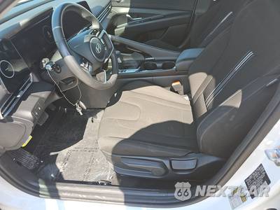 2025 Hyundai Elantra SEL Convenience - zdjęcie 7 z 19 - miniatura