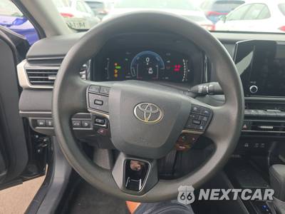 2025 Toyota Camry LE - zdjęcie 10 z 30 - miniatura