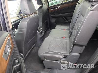 2025 Volkswagen Atlas 2.0T SE w/Technology - zdjęcie 13 z 27 - miniatura