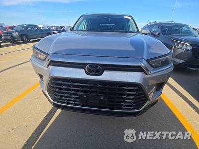 2025 Toyota Grand Highlander XLE - zdjęcie 2 z 26 - miniatura