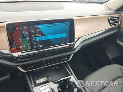 2025 Volkswagen Atlas 2.0T SE w/Technology - zdjęcie 11 z 27 - miniatura