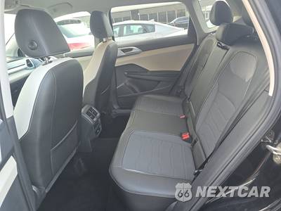 2025 Volkswagen Taos SE - zdjęcie 13 z 21 - miniatura