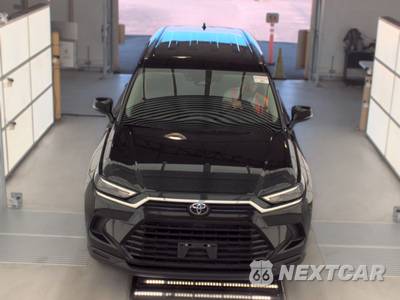 2025 Toyota Grand Highlander XLE - zdjęcie 2 z 44 - miniatura