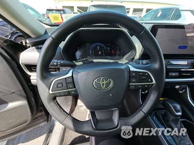 2025 Toyota Grand Highlander XLE - zdjęcie 10 z 36 - miniatura