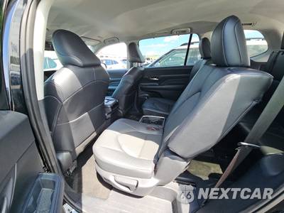2025 Toyota Grand Highlander XLE - zdjęcie 13 z 36 - miniatura