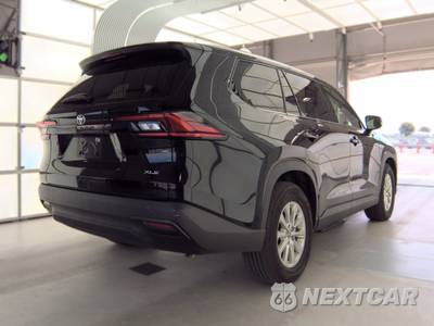 2025 Toyota Grand Highlander XLE - zdjęcie 4 z 36 - miniatura