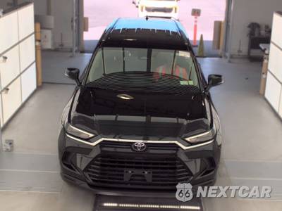 2025 Toyota Grand Highlander XLE - zdjęcie 2 z 36 - miniatura