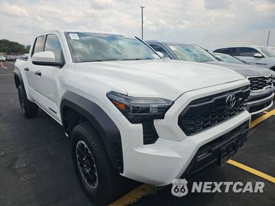 2025 Toyota Tacoma TRD Off-Road Crew Cab Medium Bed - zdjęcie 3 z 25 - miniatura