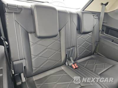 2025 Volkswagen Atlas 2.0T SE w/Technology - zdjęcie 14 z 47 - miniatura