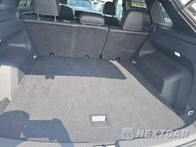 2025 Volkswagen Atlas Cross Sport 2.0T SE w/Technology - zdjęcie 16 z 37 - miniatura