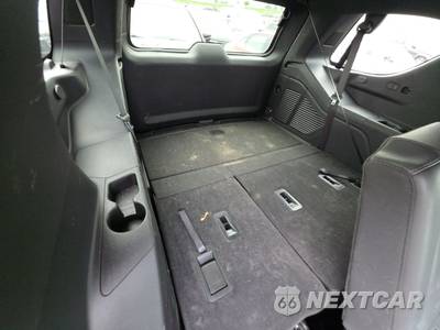 2025 Chevrolet Tahoe LT 1LT - zdjęcie 14 z 35 - miniatura