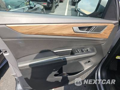 2025 Volkswagen Atlas 2.0T SE w/Technology - zdjęcie 9 z 32 - miniatura