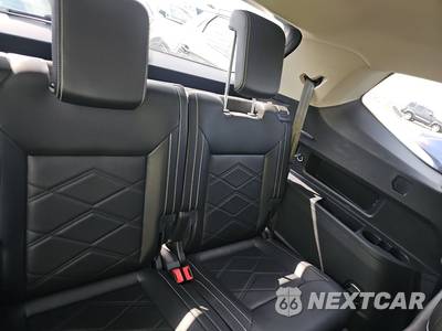 2025 Volkswagen Atlas 2.0T SE w/Technology - zdjęcie 14 z 32 - miniatura