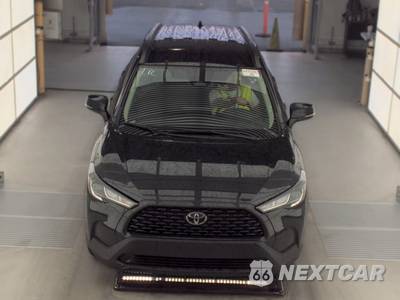 2025 Toyota Corolla Cross LE - zdjęcie 2 z 36 - miniatura