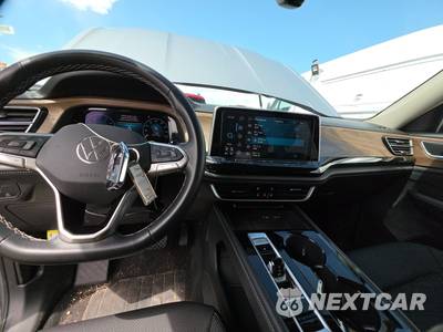 2025 Volkswagen Atlas 2.0T SE w/Technology - zdjęcie 11 z 38 - miniatura