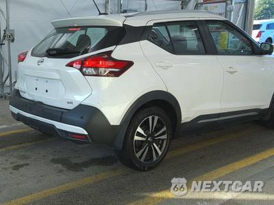 2020 Nissan Kicks SR - zdjęcie 4 z 26 - miniatura