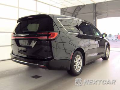 2025 Chrysler Pacifica Select 121.6" WB - zdjęcie 4 z 29 - miniatura
