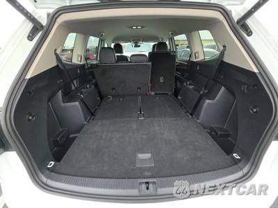2025 Volkswagen Atlas 2.0T SE w/Technology - zdjęcie 17 z 25 - miniatura