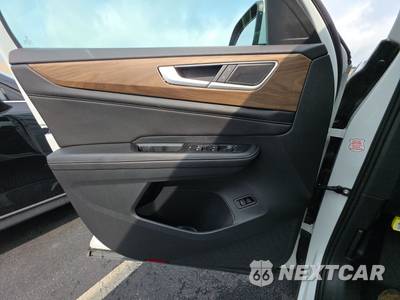 2025 Volkswagen Atlas 2.0T SE w/Technology - zdjęcie 9 z 32 - miniatura