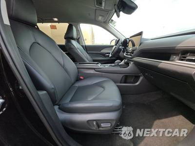 2025 Toyota Grand Highlander XLE - zdjęcie 8 z 31 - miniatura