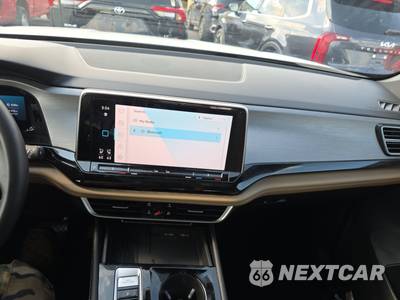 2025 Volkswagen Atlas Cross Sport 2.0T SE w/Technology - zdjęcie 11 z 21 - miniatura