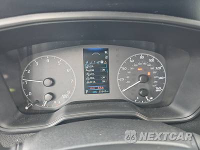 2025 Toyota Corolla Cross LE - zdjęcie 12 z 29 - miniatura