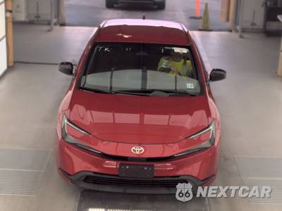 2025 Toyota Prius LE - zdjęcie 2 z 36 - miniatura